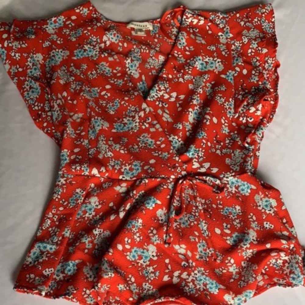 Monteau floral top
